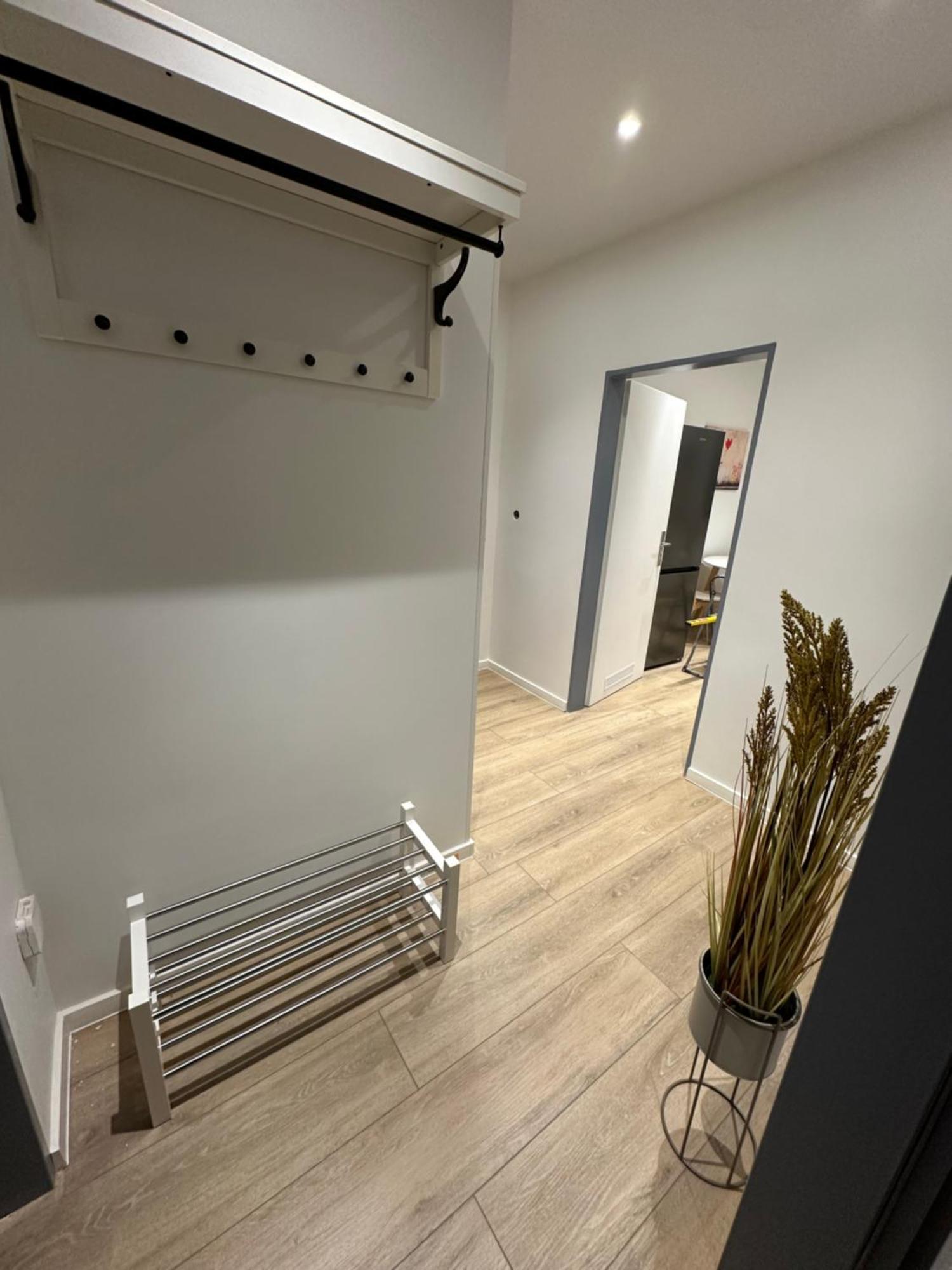 Messe Zu Fuss Apartment Hannover Bagian luar foto